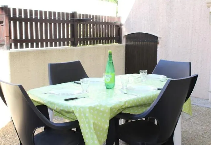 Апартаменты Avec Parking Prive Proche De La Gn250-089 *