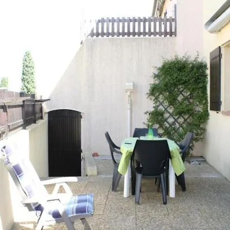 2 Pieces - Gn250-089 Apartment